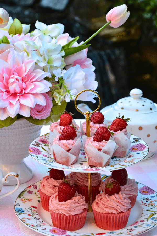 How to Make Strawberry Buttercream Cupcakes lizbushong.com